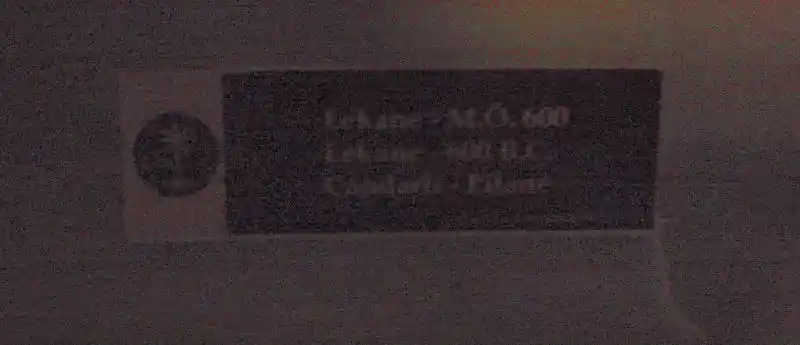 Description of different solar crosses, goats, birds, swastikas, and other sun symbols painted on a lid, dated 600 B.C.